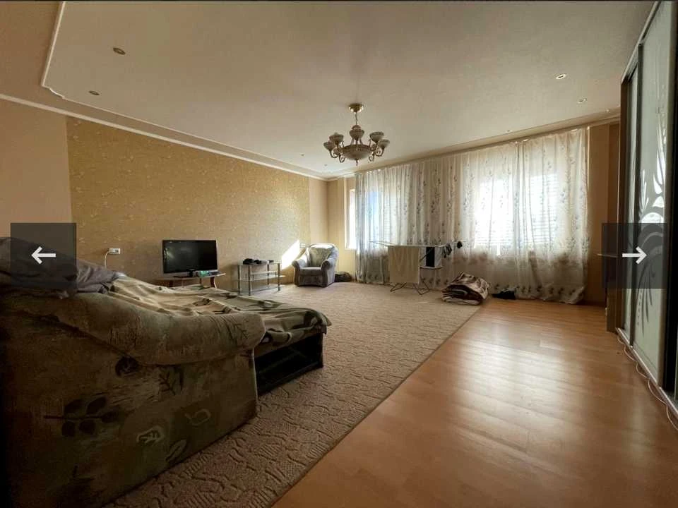 Квартира. Харків, Академіка Павлова вул.