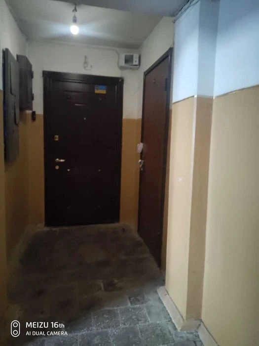 Продам 3к. квартиру 3/9 эт. кирп, дизайнерский ремонт, р-н м