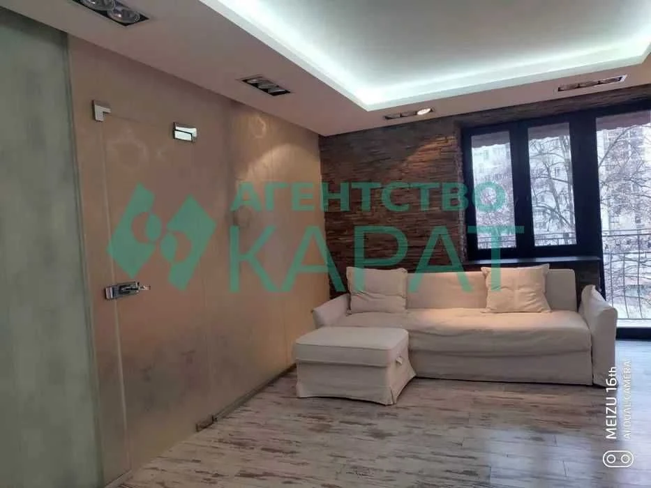 Продам 3к. квартиру 3/9 эт. кирп, дизайнерский ремонт, р-н м