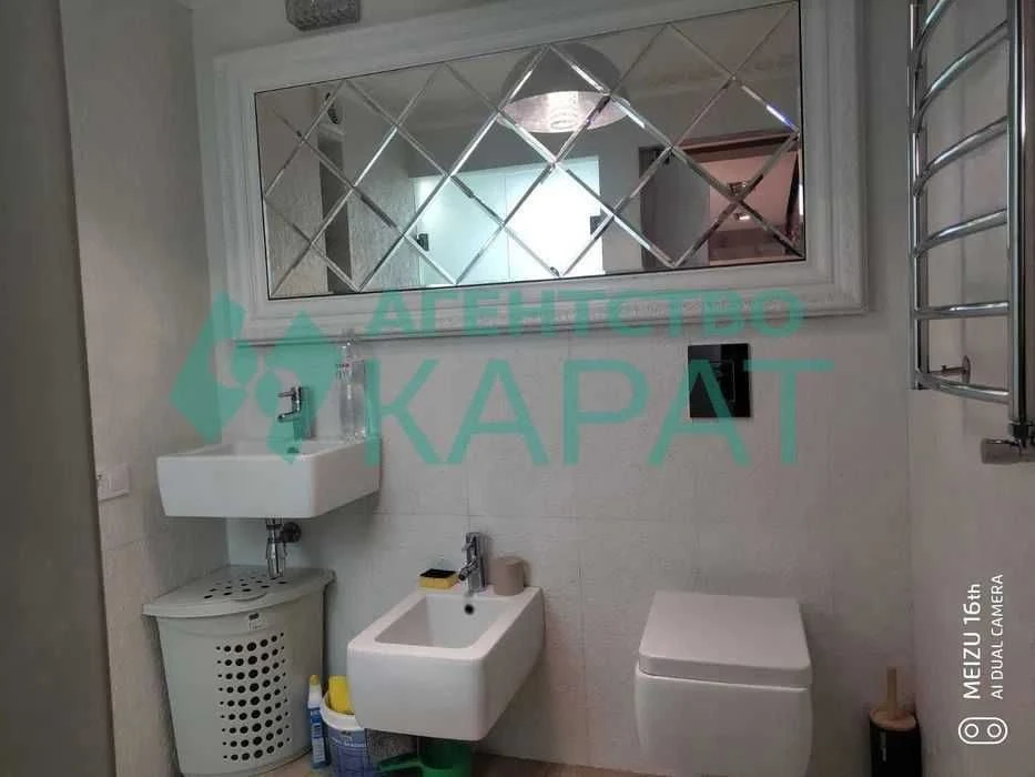 Продам 3к. квартиру 3/9 эт. кирп, дизайнерский ремонт, р-н м