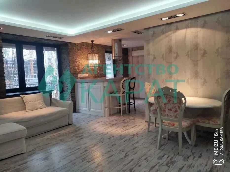 Продам 3к. квартиру 3/9 эт. кирп, дизайнерский ремонт, р-н м