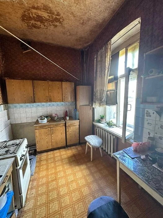 Продам 3 кв метро Защитников Украины, Сертификат+