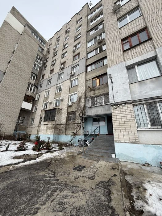 Продам 2х комнатную квартиру