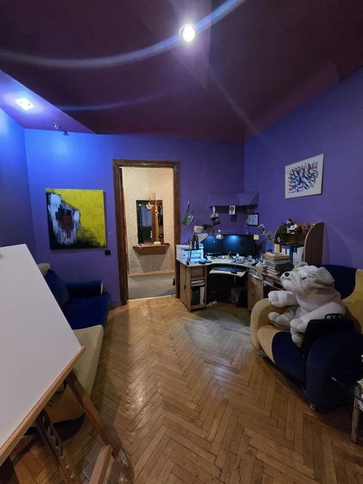 Продам сталинку в тихом центре  Х. Набережная 16