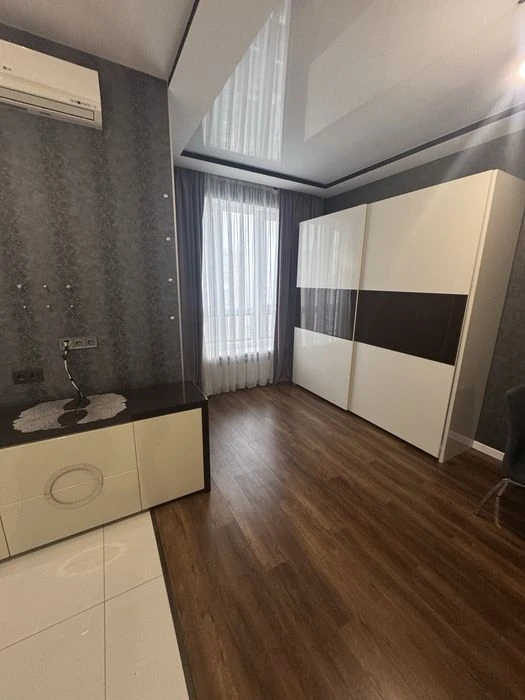 Экс.Продам 3 комн.кв.,ЖК Салтовский ремонт медкомплекс