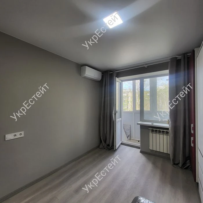Продам 1к кв П.Поле  Бот сад / 23 Августа  Новый ремонт Меб,