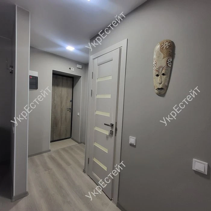 Продам 1к кв П.Поле  Бот сад / 23 Августа  Новый ремонт Меб,