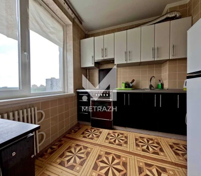 Продам 1-но к квартиру ,Тарасівський в"ізд ,4,33м2,Кінний ри