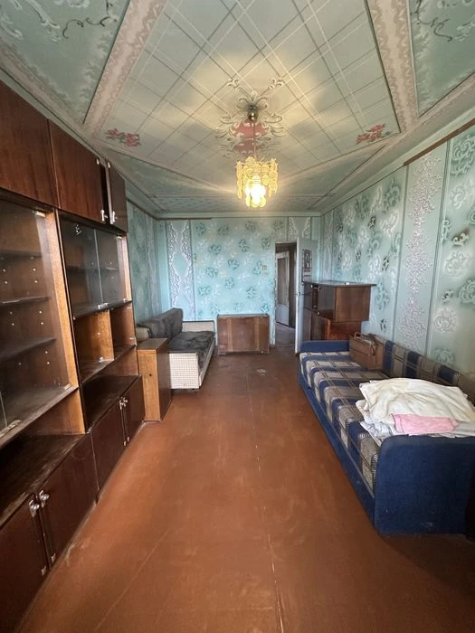 Продам 1 к кв на Олексіївці, пр.Перемоги,54  8/9 Є-Відновлен