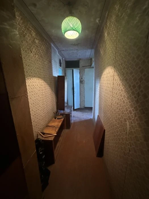 Продам 1 к кв на Олексіївці, пр.Перемоги,54  8/9 Є-Відновлен