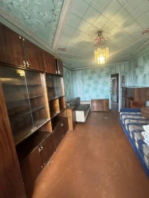 Продам 1 к кв на Олексіївці, пр.Перемоги,54  8/9 Є-Відновлен