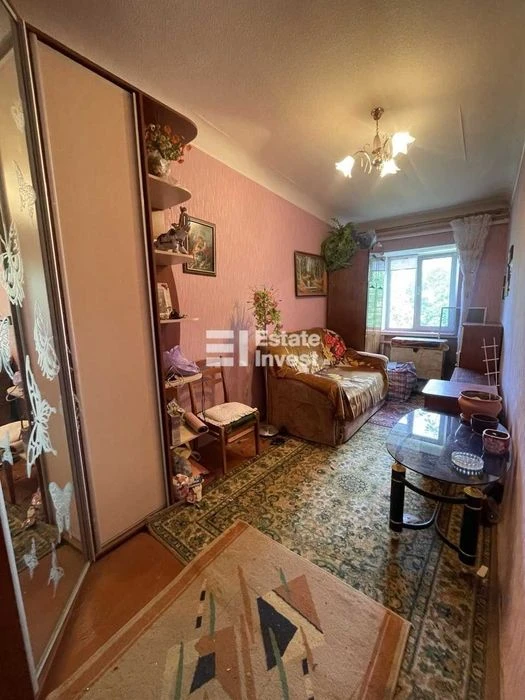 Продам 2 кімн. квартиру по вул. Харківських Дивізій, 5. єВід