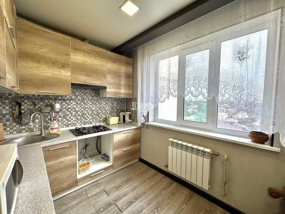 D1M  Продам квартиру поліпшеного планування, 39 м2. Зайти та