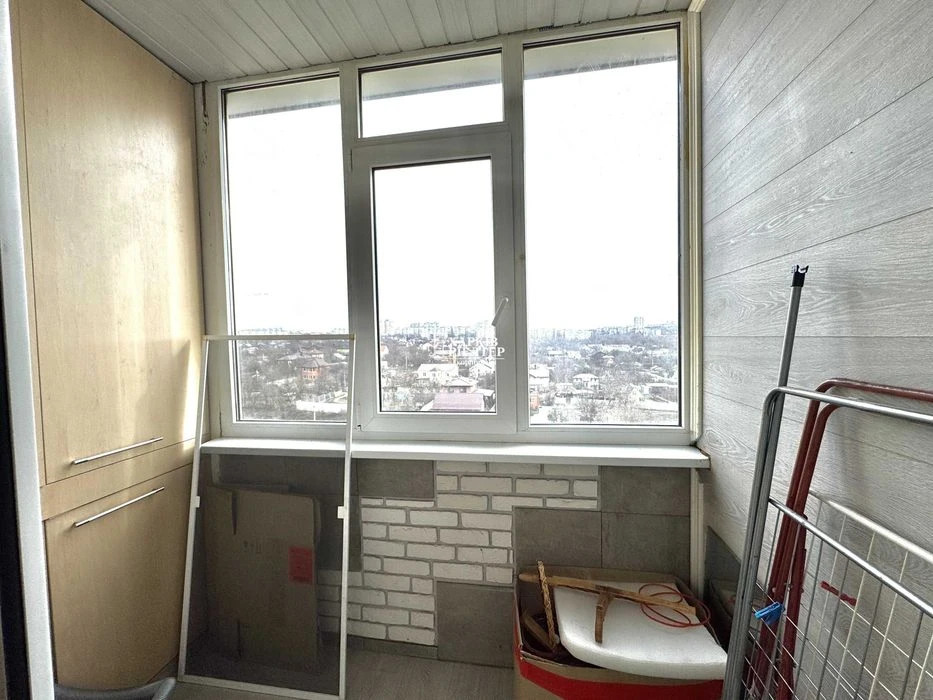D1M  Продам квартиру поліпшеного планування, 39 м2. Зайти та