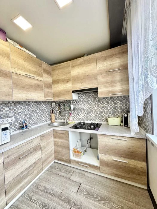 D1M  Продам квартиру поліпшеного планування, 39 м2. Зайти та