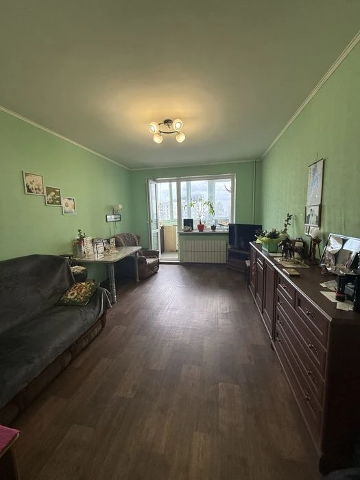 Продам 3к квартиру 75м2.Метро Научная.Центр