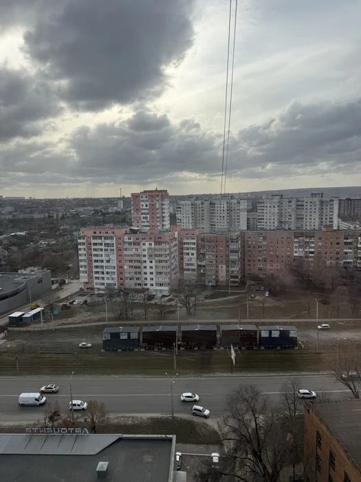 Продам 3к квартиру 75м2.Метро Научная.Центр