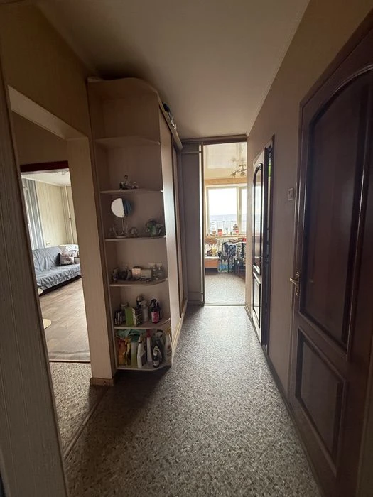 Продам 3к квартиру 75м2.Метро Научная.Центр