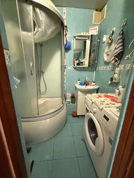 Продам 3к квартиру 75м2.Метро Научная.Центр