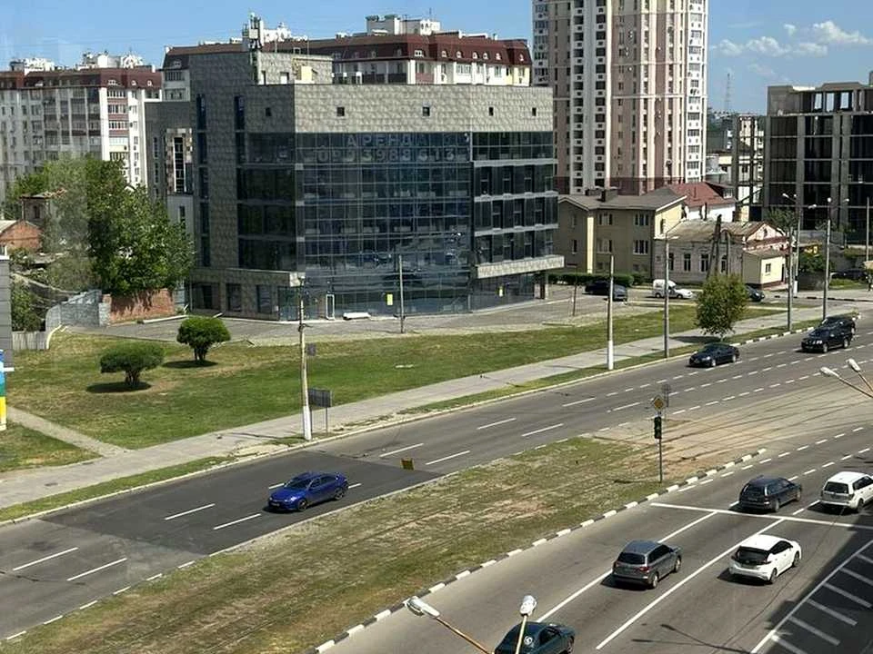 Квартира. Харків, Героїв Харкова просп. (Московський)