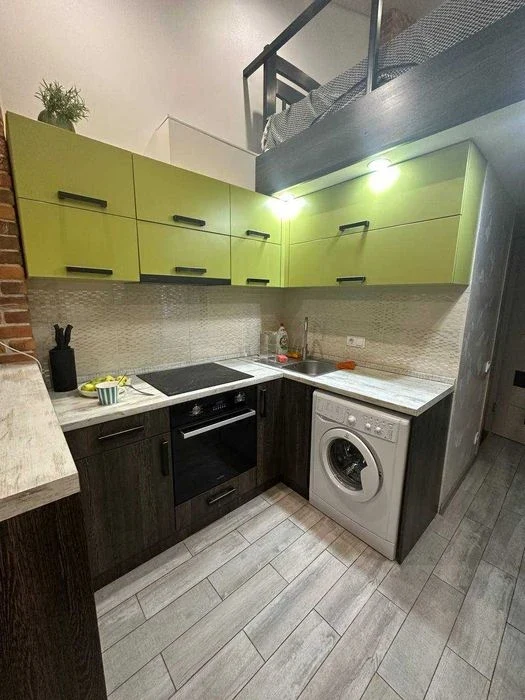 Продам 1 к. кв. двухуровневую на Батицкого. ЖК Мрия (404914)