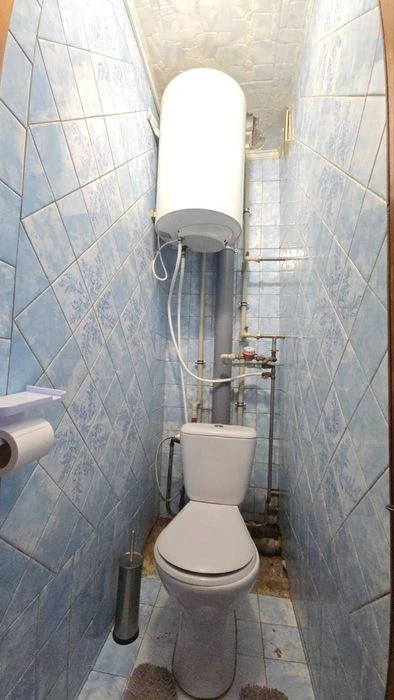 Продам 3к квартиру метро Индустриальная 42000