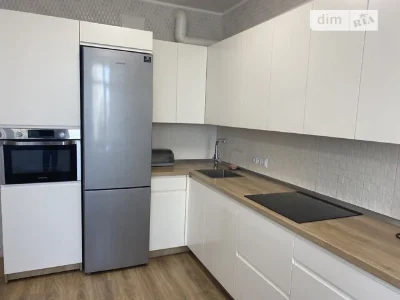 Продаж 3к квартири 87.8 кв. м на вул. Євгена Сверстюка 6 • I