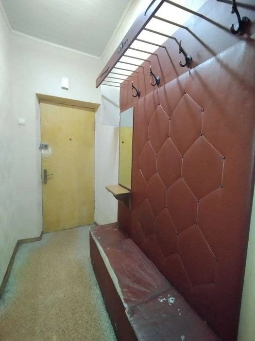 Продам свою 2к. квартиру, метро "Тракторный Завод", ХТЗ, ул.