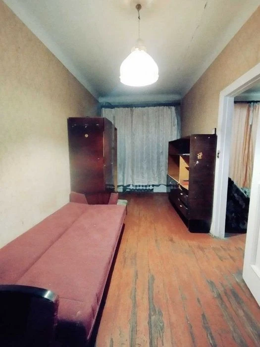 Продам свою 2к. квартиру, метро "Тракторный Завод", ХТЗ, ул.