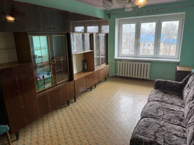 Продам 2 кімнатну квартрру біля метро Індустріальна