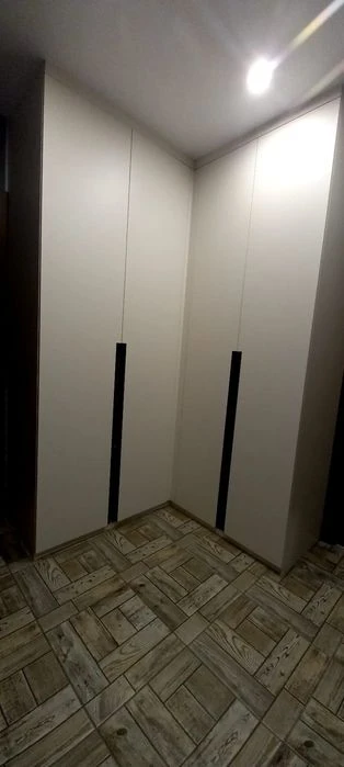Продам свою 2к квартиру на Амосова