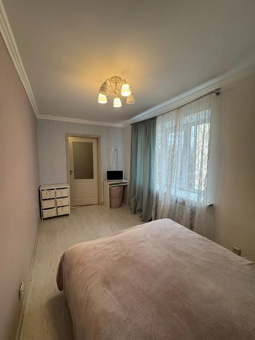 Продам 2 комн квартиру