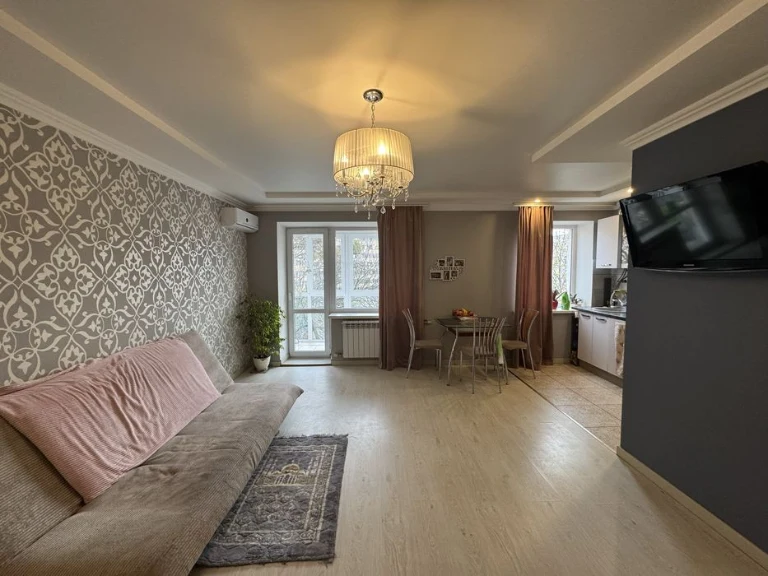 Продам 2 комн квартиру