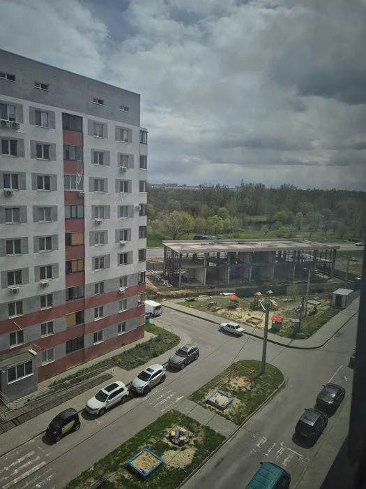 Продам 1 комн квартиру с частичным ремонтом. ЖК Гидропарк.