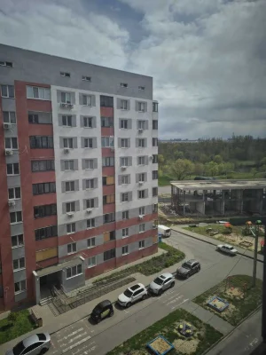 Продам 1 комн квартиру с частичным ремонтом. ЖК Гидропарк.