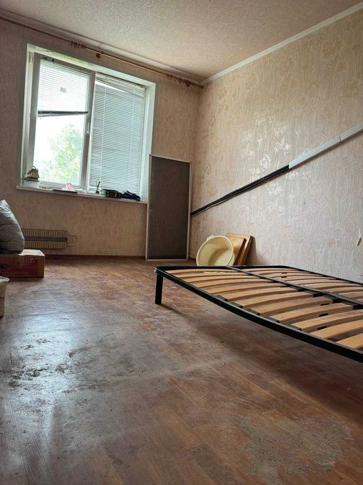 Продаж 3 кімнатної квартири біля метро Студентська