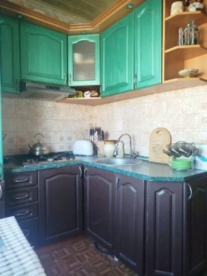 Продам 2 квартиру на Олексіївці,вул.Ахсарова,1б