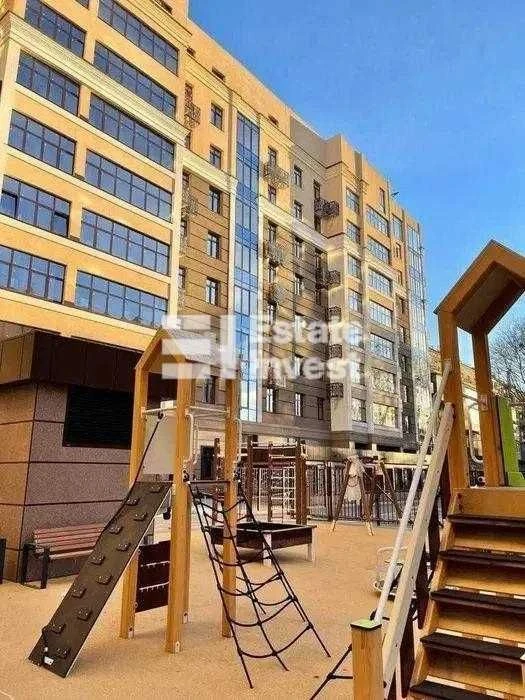 Продам 3 кімн. квартиру в ЖК Будинок на Сумській, вул. Динам