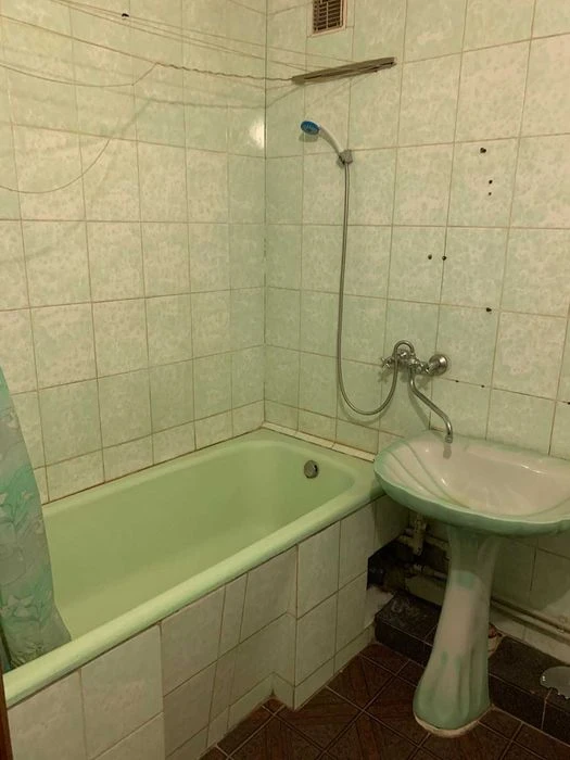 Продам 1 к кв пр.Аерокосмічний 18200