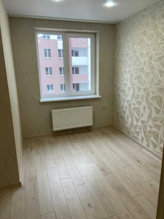 Продам квартиру в новострое с ремонтом.