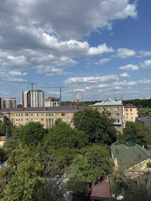 Продаж 1-кімн. кв., 9/10,  метро Наукова