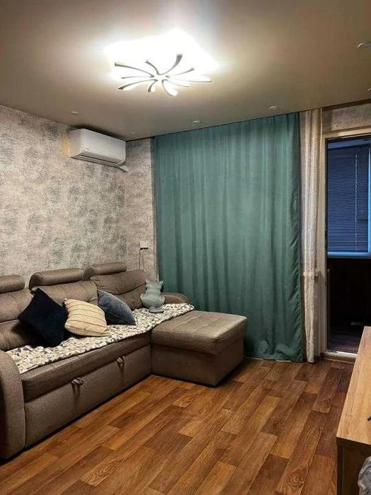 Продаж 1-кімн. кв., 9/10,  метро Наукова