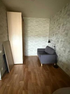 Продаж 1-кімн. кв., 9/10,  метро Наукова