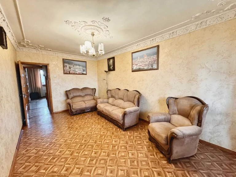 Продам классную 3к квартиру, 2-й дом от м.Студенческая. Серт