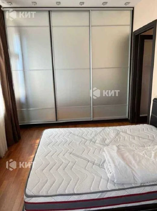 3к.90м2, Центр (м. Университет, ул. Свободы, ЖК Свободы), 11