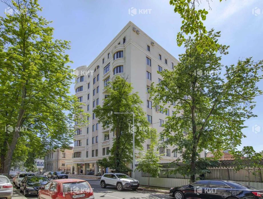 3к.90м2, Центр (м. Университет, ул. Свободы, ЖК Свободы), 11