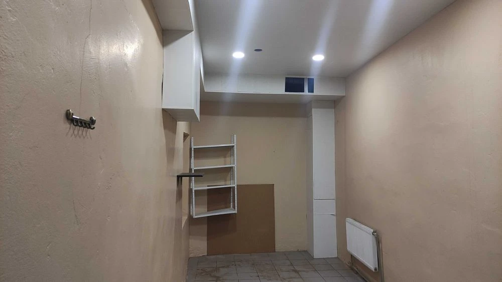 Продам под жилье 130 м2 в Центре, пер. Троицкий 13, 1-й этаж