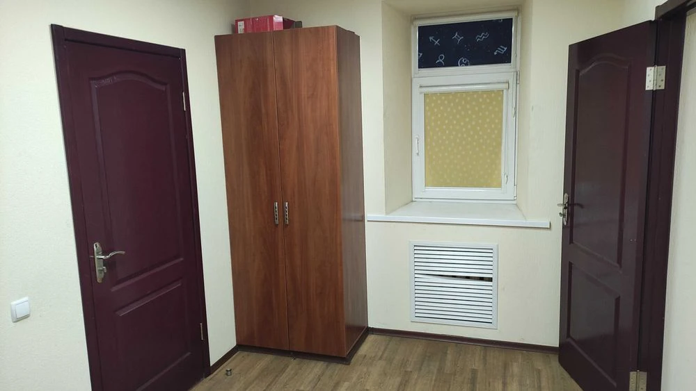 Продам под жилье 130 м2 в Центре, пер. Троицкий 13, 1-й этаж