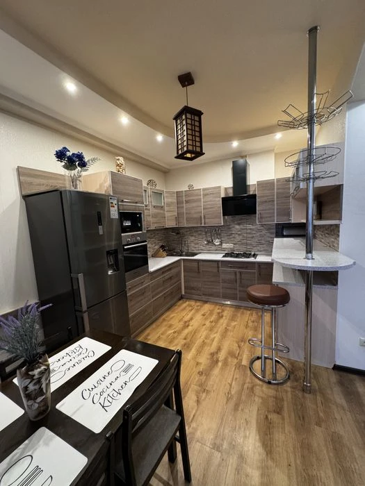 Продам 3 комнатную квартиру ЖК Балакирева, П.Поле