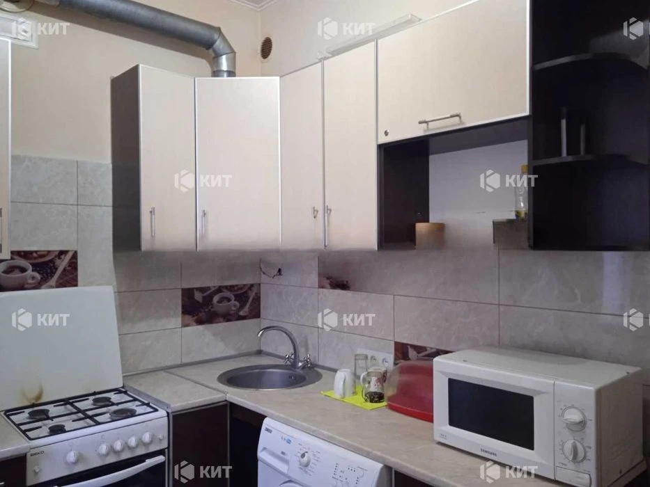 3к.74м2, Центр (ул. Чернышевская 90, м. Университет) 125753